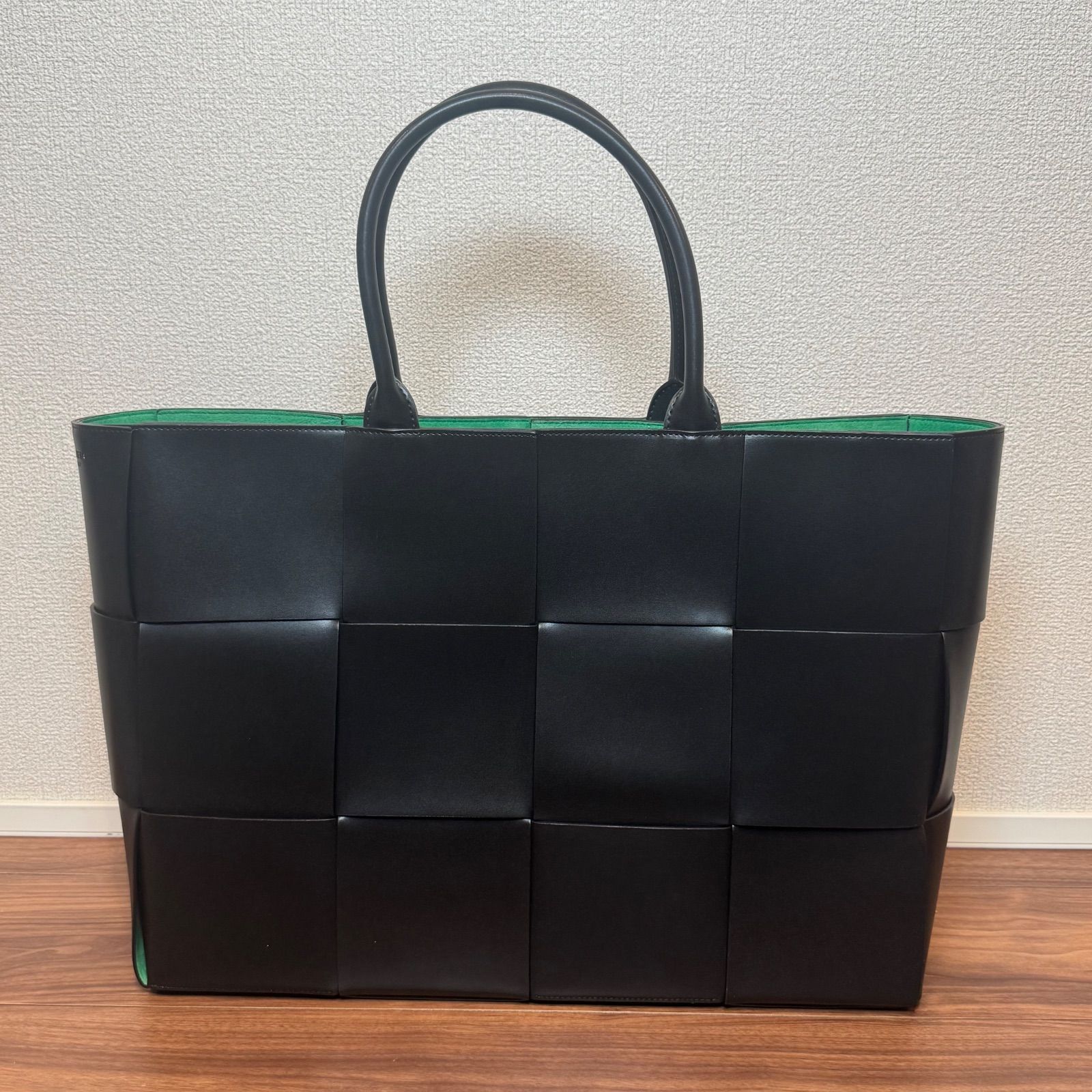 極美品】ボッテガヴェネタ アルコ ラージ 608608 マキシイントレ 