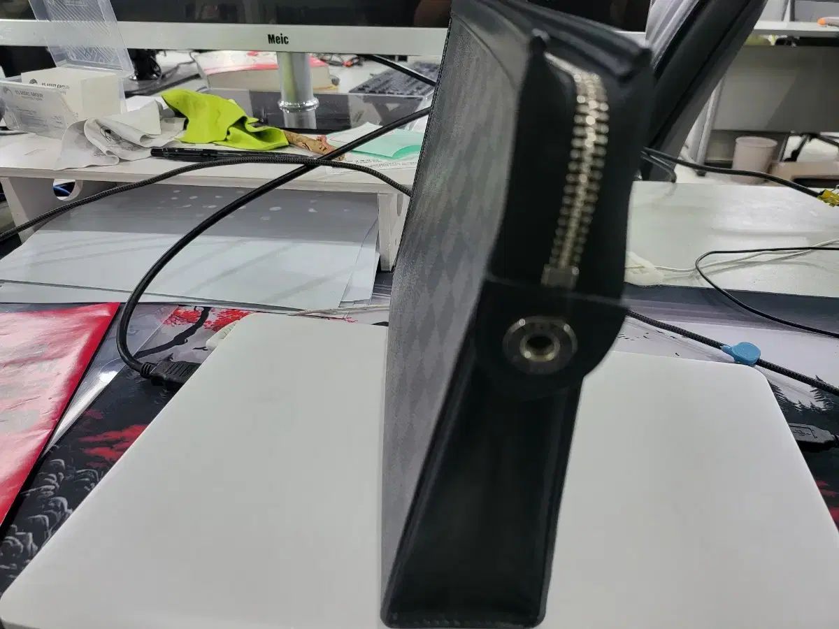 ルビー丸のままダミエ クラッチバッグ