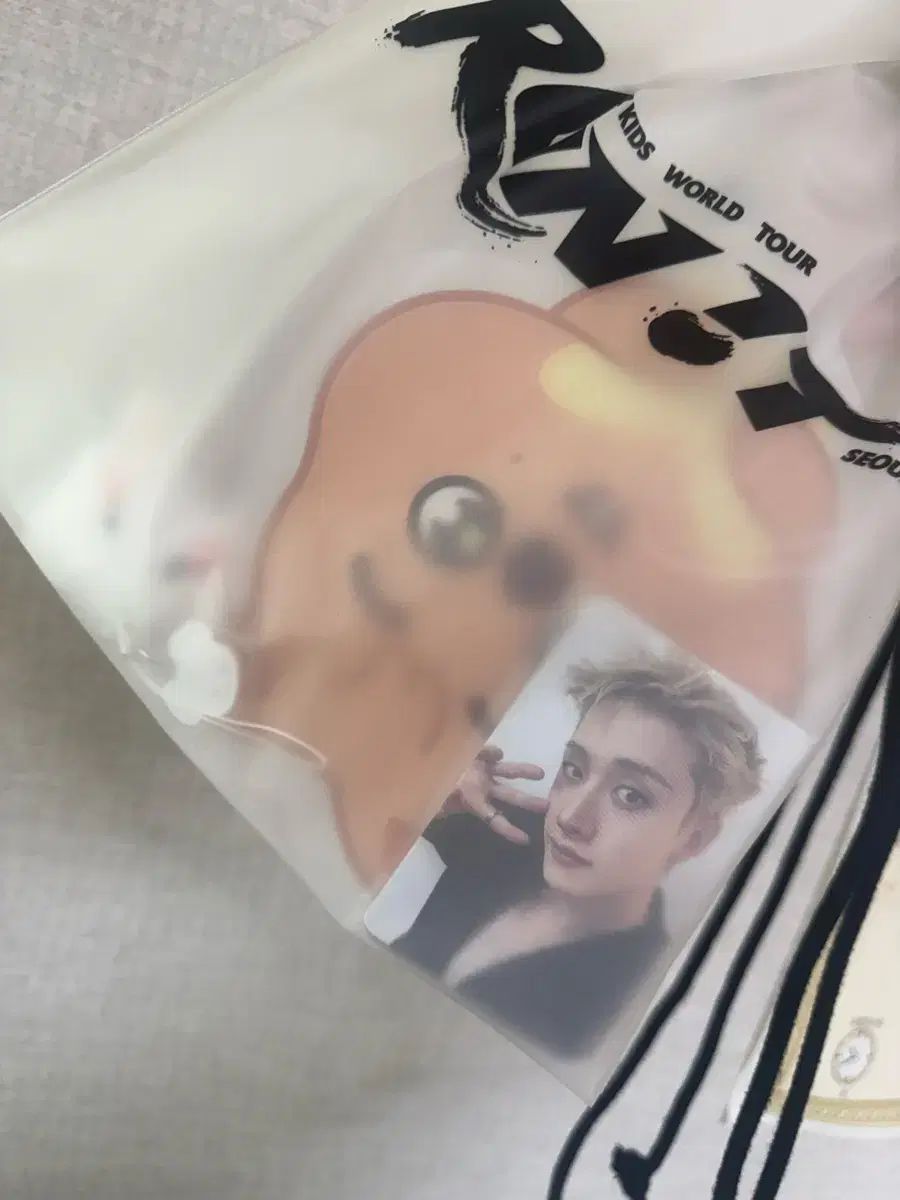 Stray Kids(ストレイキッズ・スキズ・SKZ) RUN IT SEOUL 入場ギフト セット straykids run it seoul welcome gift 1set 8,656円