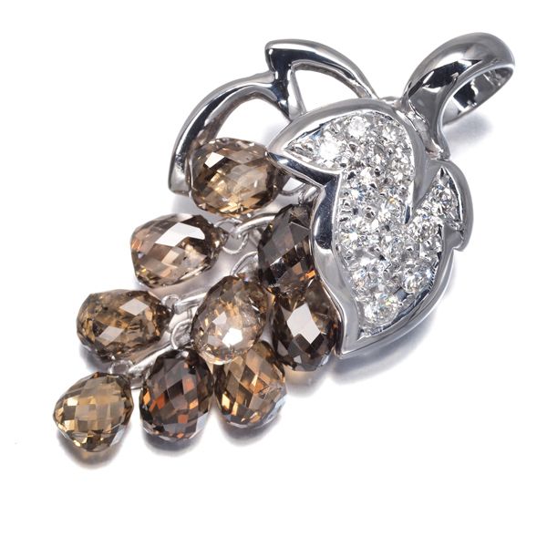ブラウン&クリア ダイヤ ダイヤモンド 6.10ct/0.27ct 葡萄 フルーツ ブリオレットカット ペンダントトップ K18WG #198212