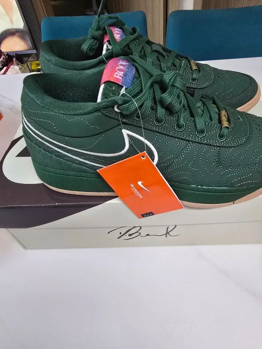 ナイキブック1 (未使用新品) ナイキコリア 正規品