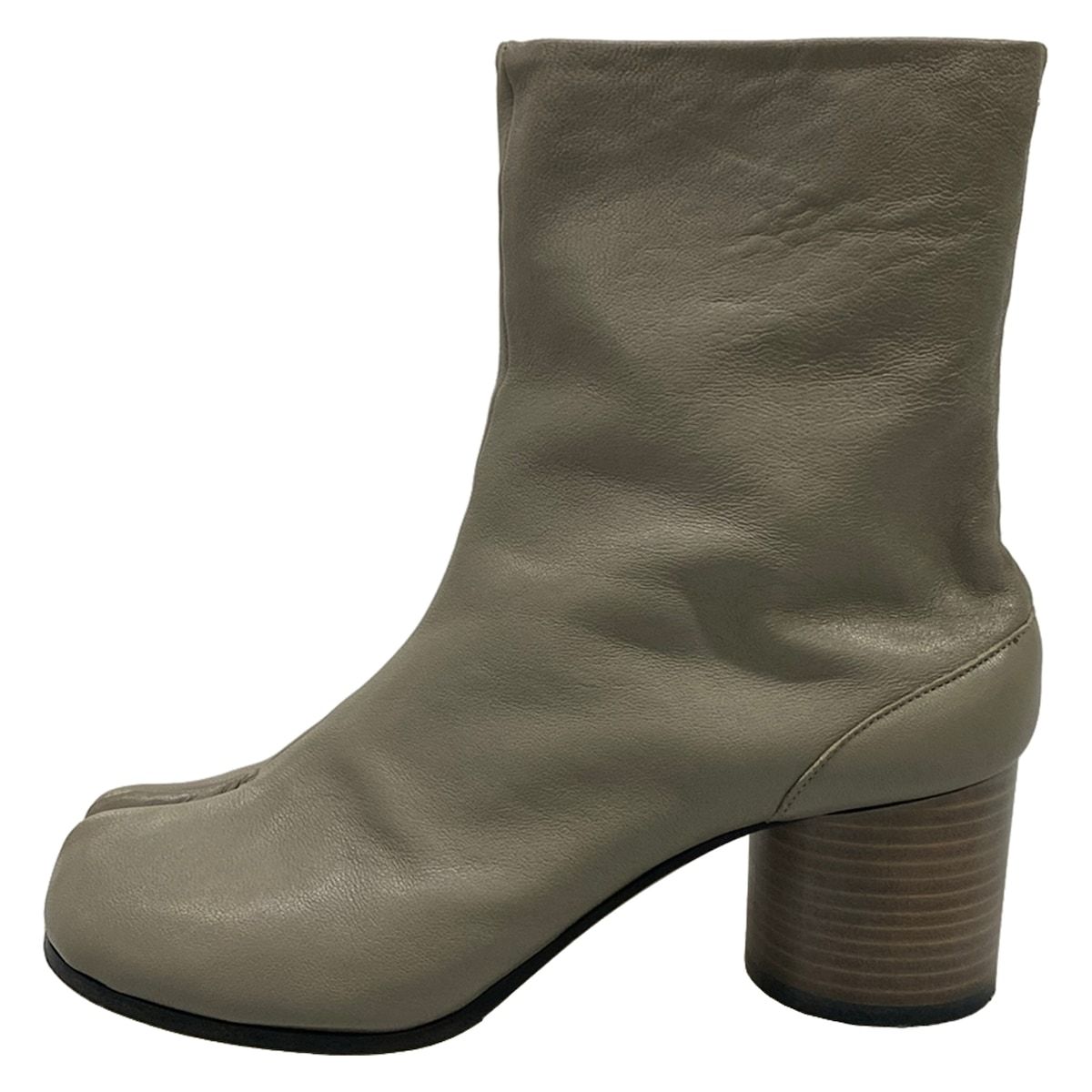 Maison Margiela(メゾンマルジェラ) ショートブーツ 37 レディース美品 - グレー タビ/アウトソール張替済 レザー