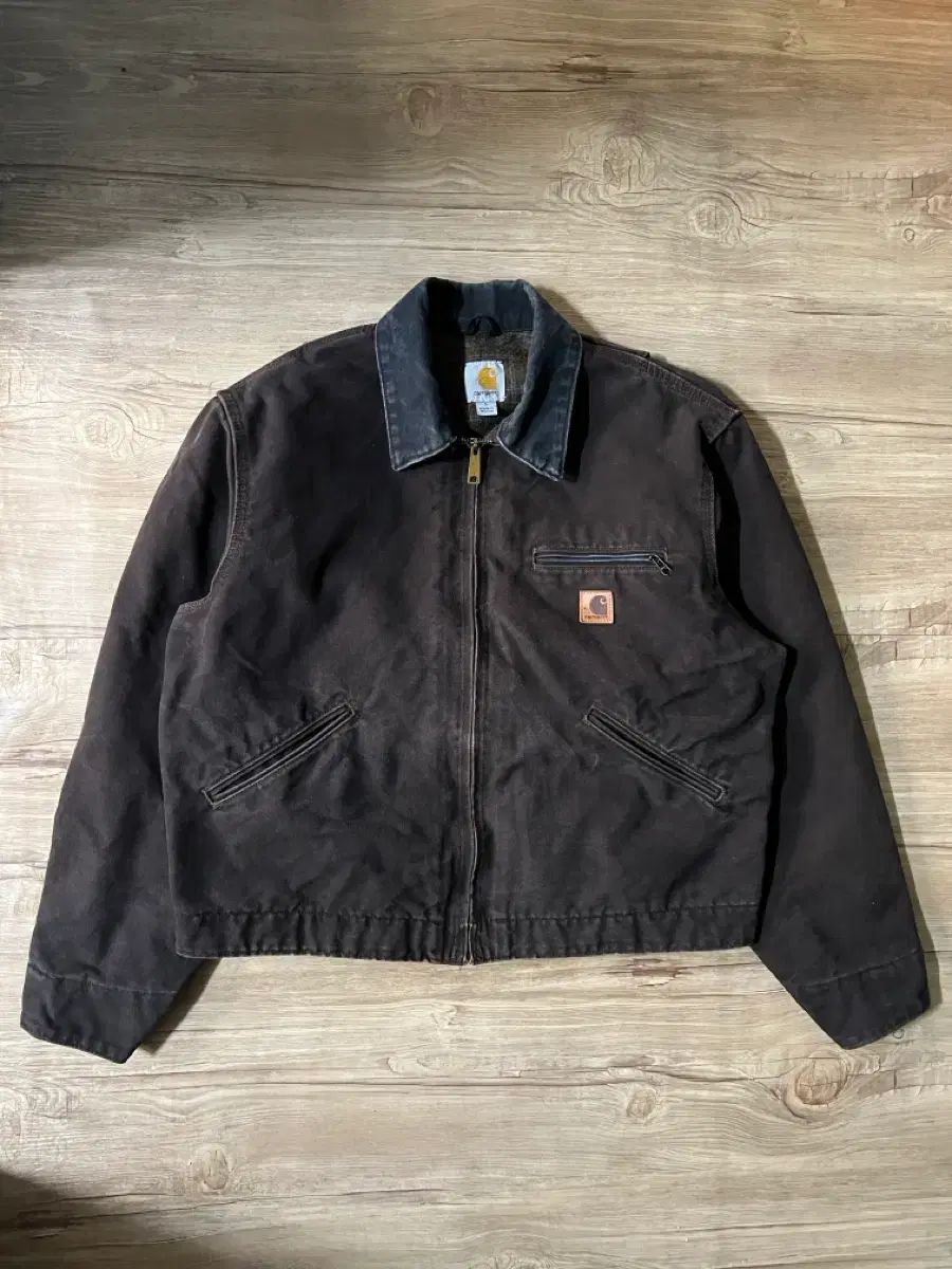 L Carhartt カーハート デトロイト J97 DKB (ダークブラウン)