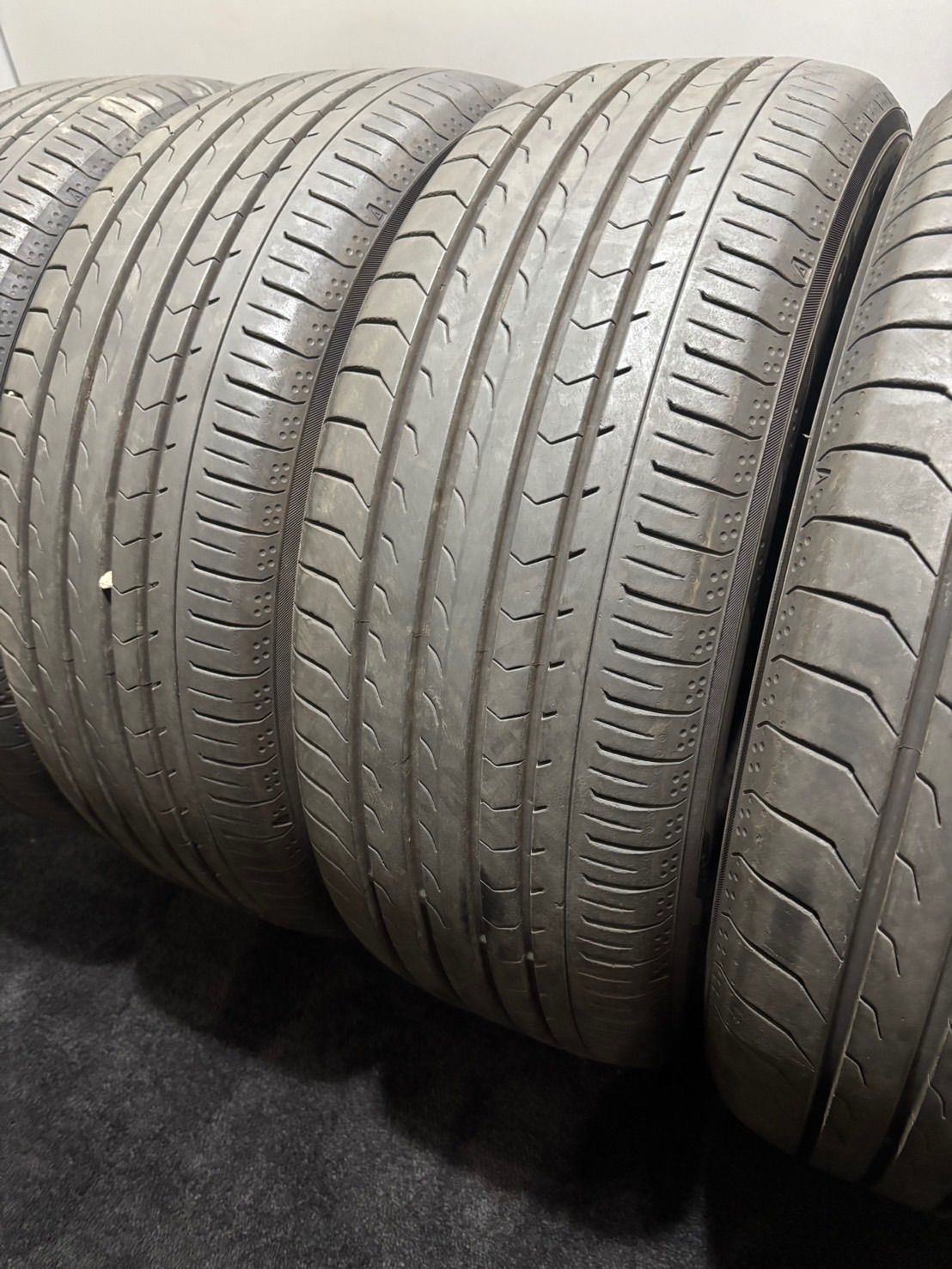 ★215/55R17 YOKOHAMA/BluEarth-RV RV03 24年製 夏タイヤ サマータイヤ 4本 ヨコハマ ブルーアース クラウン CX-3 ヴェゼル (南7-M896)