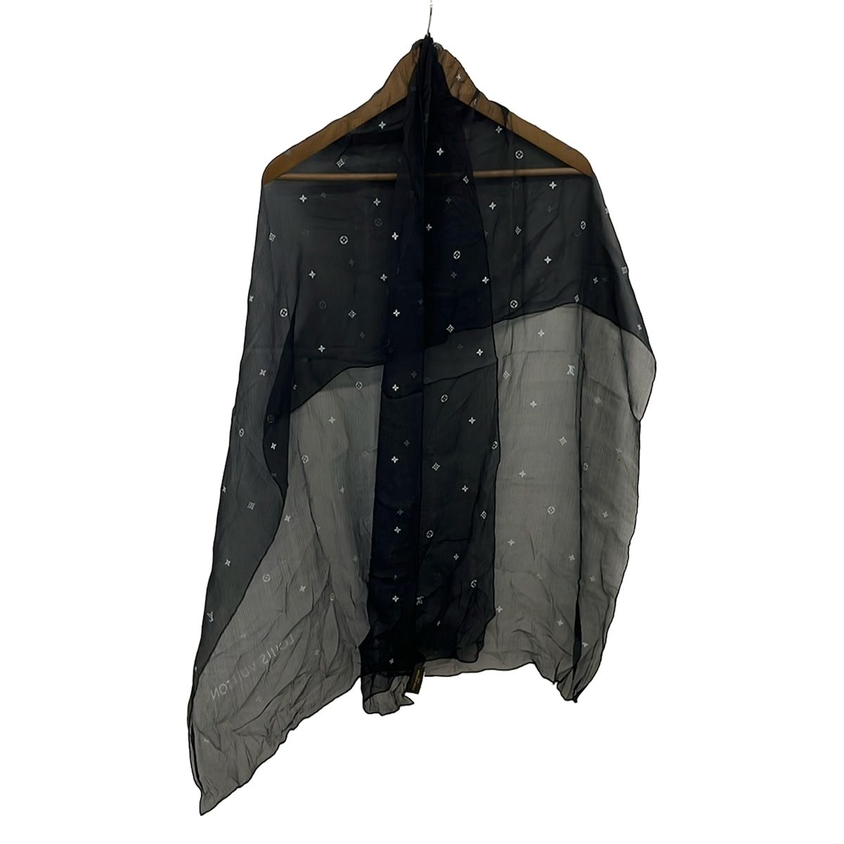 LOUIS VUITTON(ルイヴィトン) ストール(ショール) エトールモノグラムプリュム M73936 ノワール シルク 21,140円