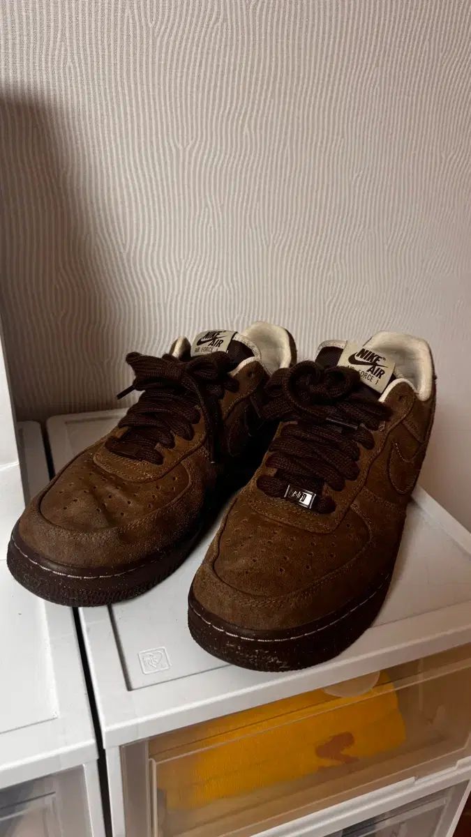 ナイキ エアフォース カカオワオ