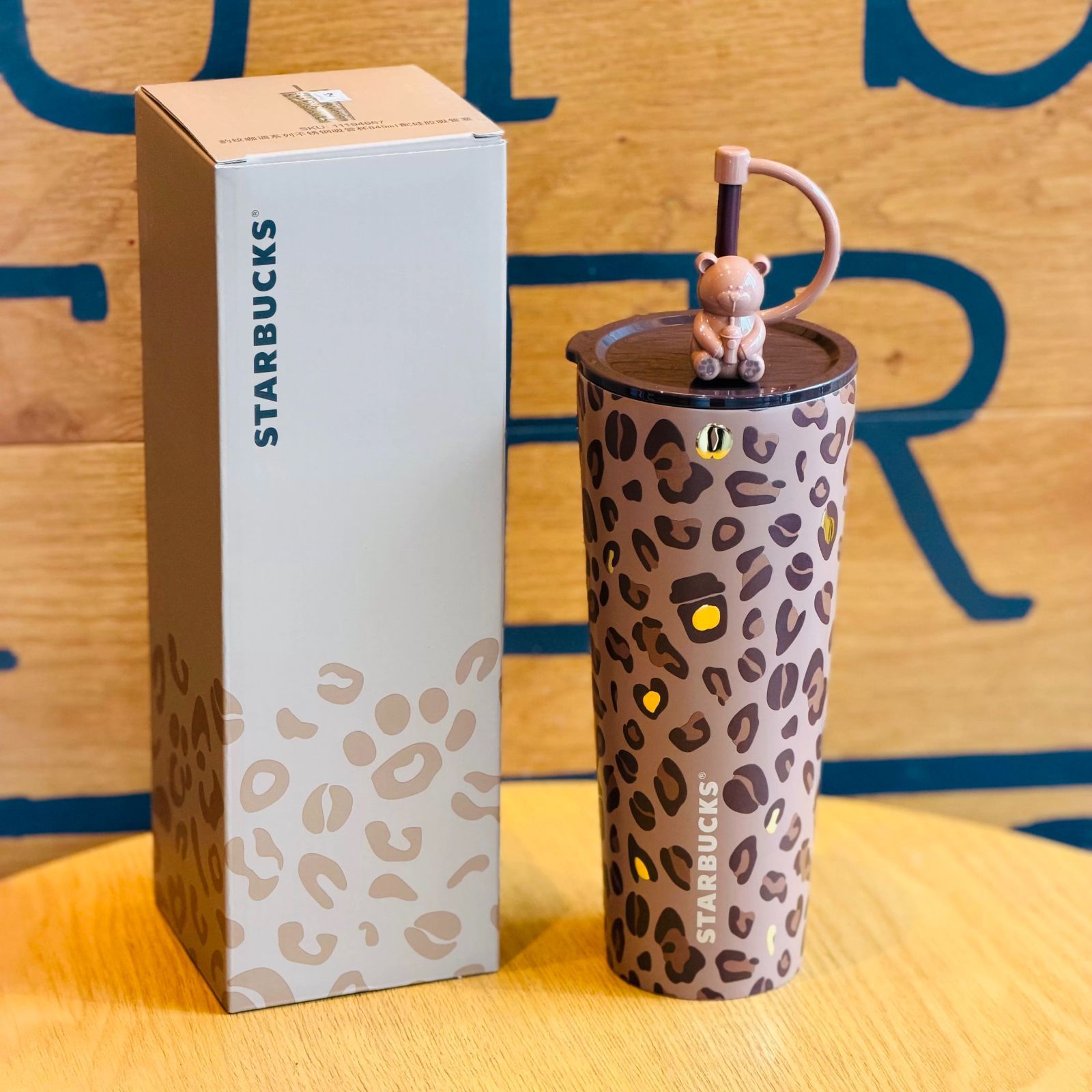 【新作】Starbucks スターバックス 中国限定 レオパード柄 ステンレスタンブラー 845ml ストロー付き ランダムベアストローチャーム