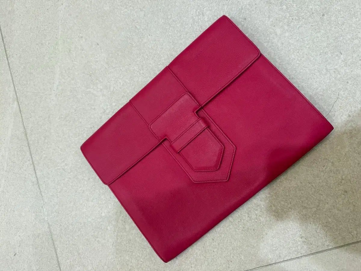 Delvaux（デルヴォー） Presse クラッチバッグ ホットピンク