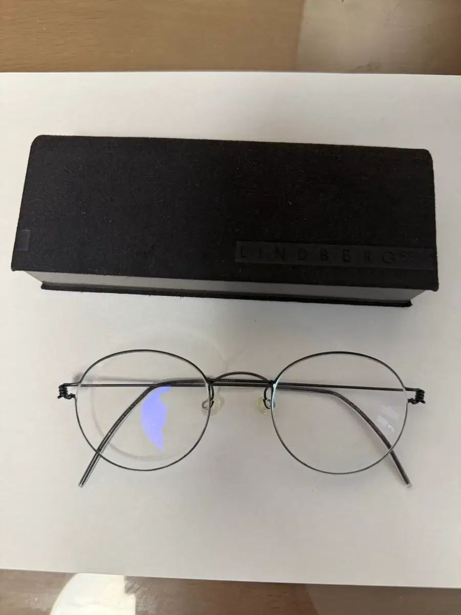 (ほぼ新品/ブランド メガネ) LINDBERG(リンドバーグ) モートル モートル 50 ブラック 出品 43,571円
