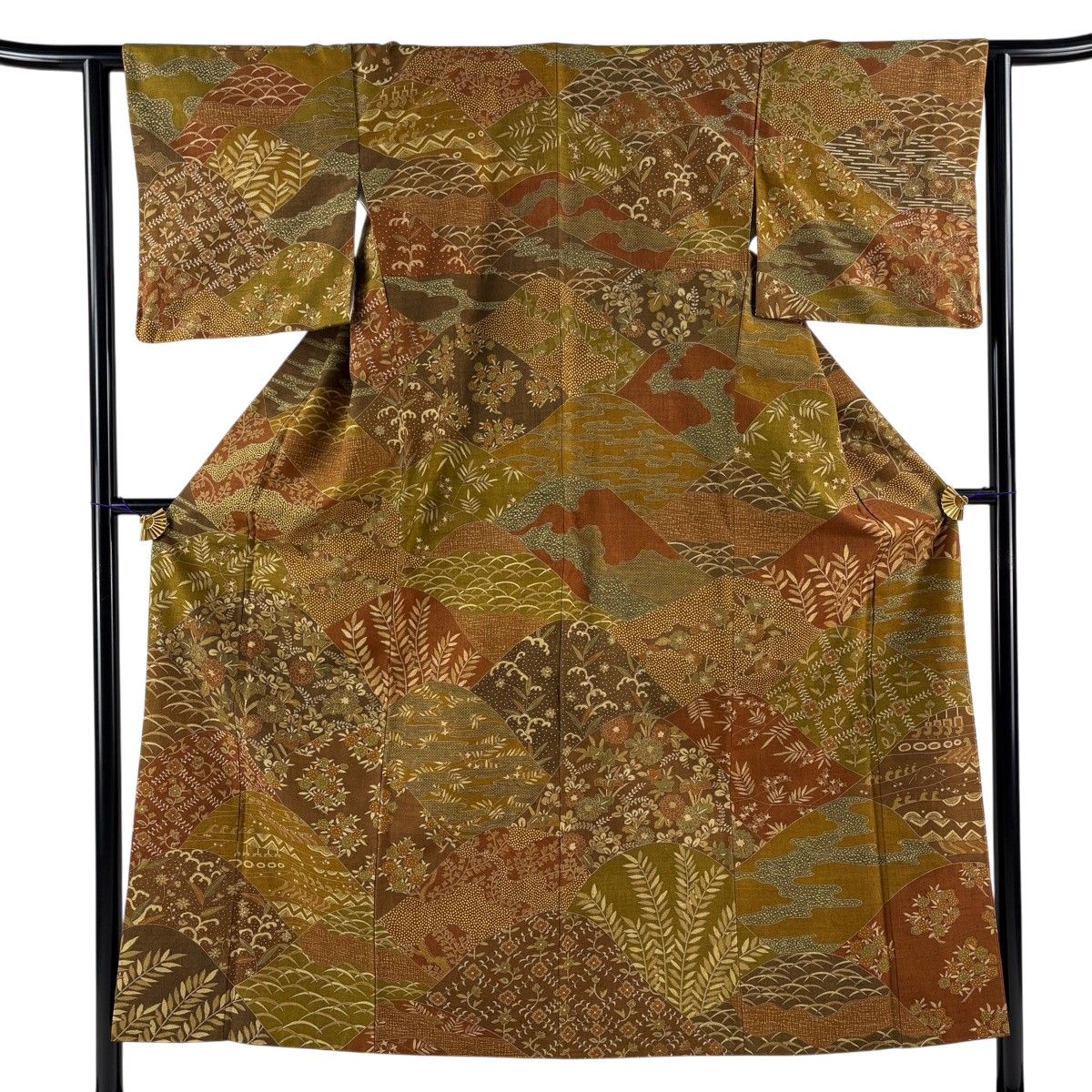 【美品】 小紋 身丈152.5cm 裄丈62.5cm S 袷 紬地 菊 芝 山吹茶色 正絹 秀品 【中古】 6,688円