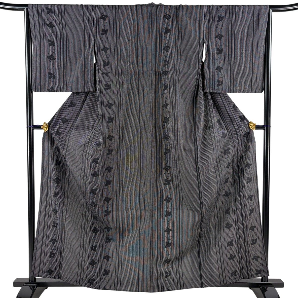 【美品】 紬 身丈160.5cm 裄丈66.5cm M 単衣 縦縞 花唐草 黒 正絹 秀品 【中古】