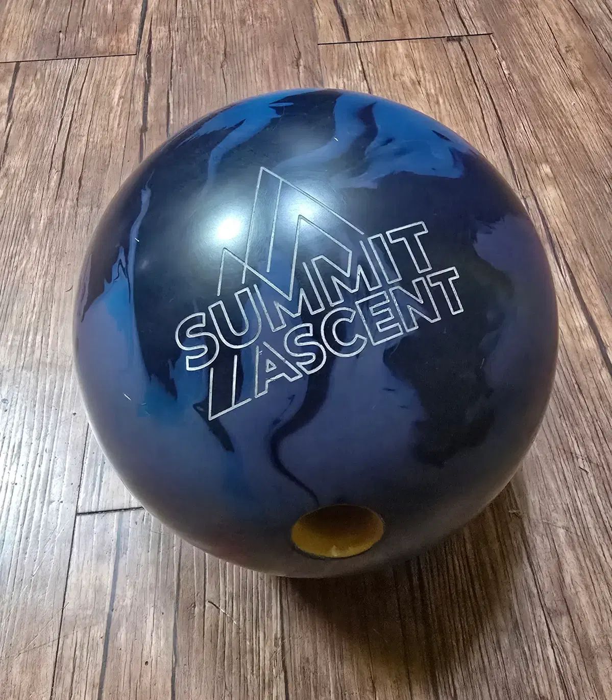 ストーム サミットアセントボーリングボール 15p