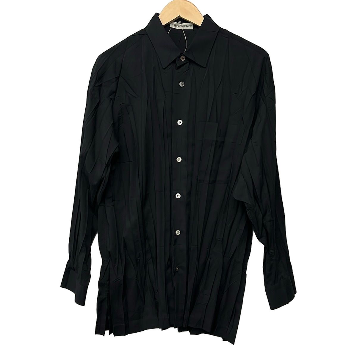 ISSEY MIYAKE MEN(イッセイミヤケメン) 長袖シャツ サイズXL メンズ美品 - 黒 プリーツ