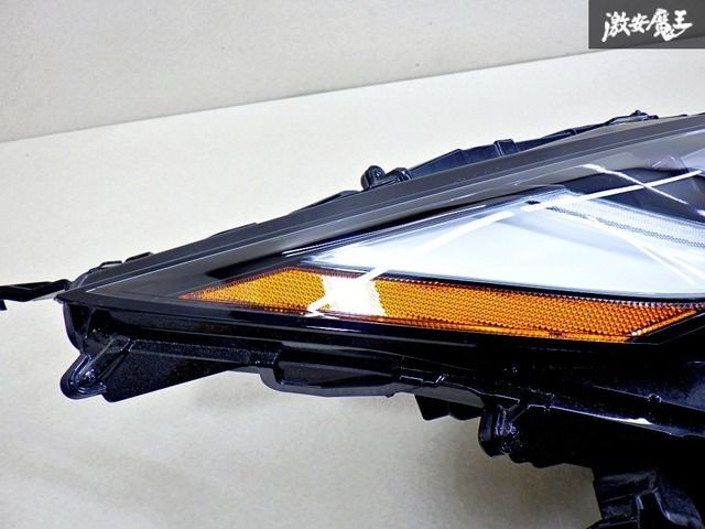 超美品】ハリアー MXUA80 右 LED ヘッドライト KOITO キズ、ステ、割れ