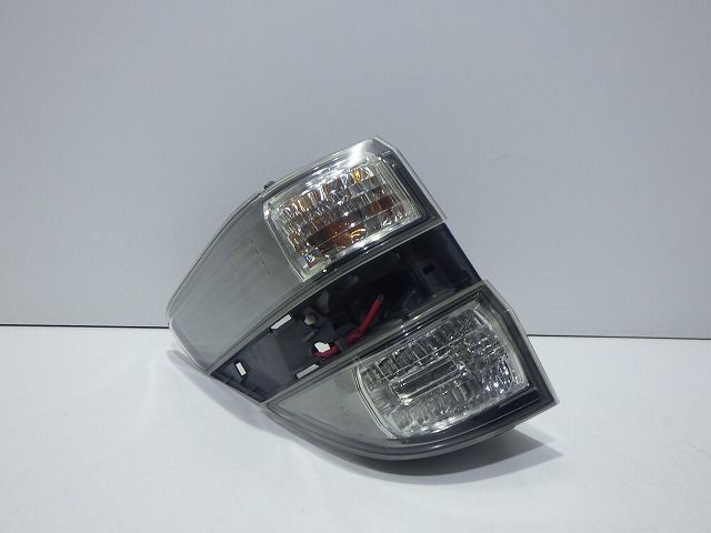 20系 ヴェルファイア 左テールランプ ANH20 ANH25 GGH20 GGH25 58-29 9 後期 LED球切れ無し 綺麗 260722203 6,600円