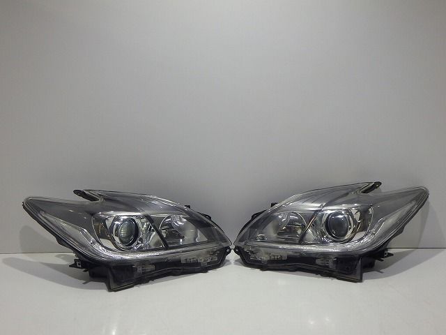 プリウス ヘッドライト左右 HID ZVW30 後期 47-52 モ レベ付 コーティング 綺麗 260722246