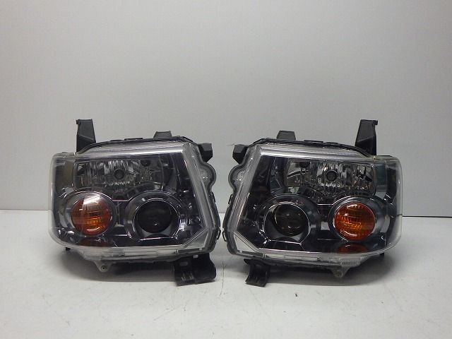 トッポ ヘッドライト左右 HID H82A P6537 S 8301C3224/323 コーティング 美品 260715309
