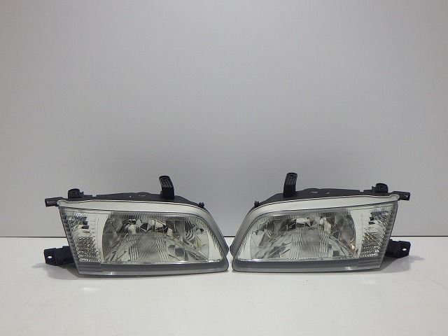サニー ヘッドライト左右 ハロゲン B15 FB15 FNB15 1602 4 コーティング 綺麗 260723261