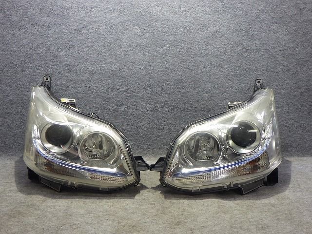 ムーヴカスタム　ヘッドライト　左右　LA100S　LA110S　前期　100-51060　81110-B2620　260722232 6,160円