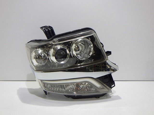 N-BOX 右ヘッドライト HID JF1 JF2 前期 エヌボックス 100-62038 4 33100-TY0-J61 ブルー コーティング 綺麗 260728023 7,810円