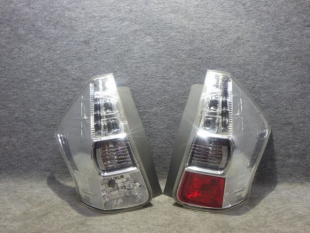 プリウスアルファ テールランプ左右 ZVW41 ZVW40 前期 47-470 47-46