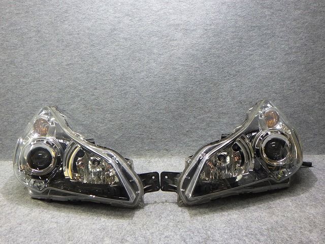 レガシィ　ヘッドライト　左右　HID　BR9　BM9　B4　BRG　BRM　100-20061　5N　破損有　260729034