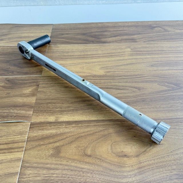 トルクレンチ 【中古】TOHNICHI 東日 1800QL 工具 ハンドツール 全長約475mm 整備 メンテナンス / 517806 6,536円