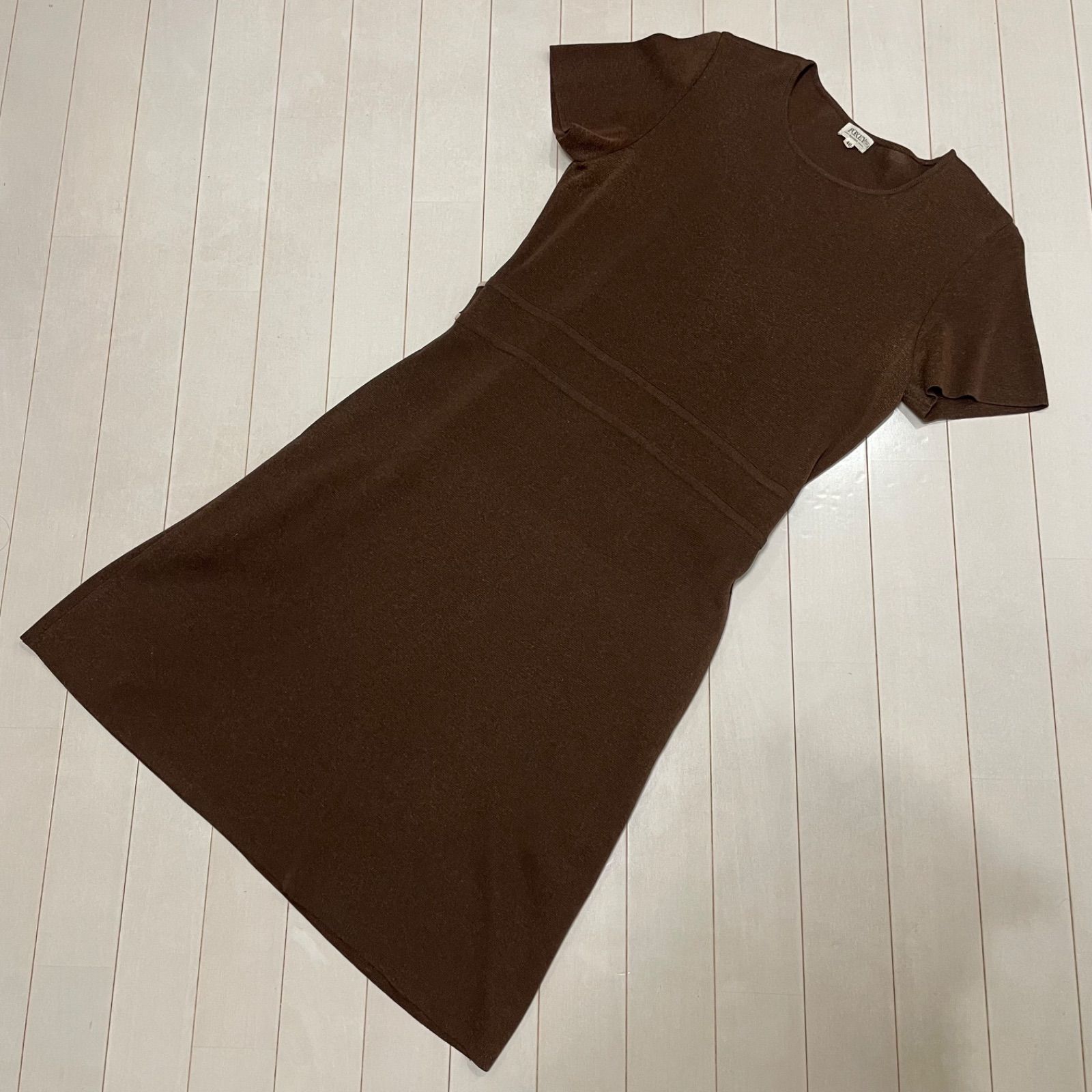 FOXEY BOUTIQUE フォクシー 半袖ニットワンピース ブラウン 40 日本製 7,110円