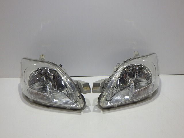 ベルタ ヘッドライト左右 ハロゲン NCP96 SCP92 KSP92 52-163 A コーティング 美品 260730046