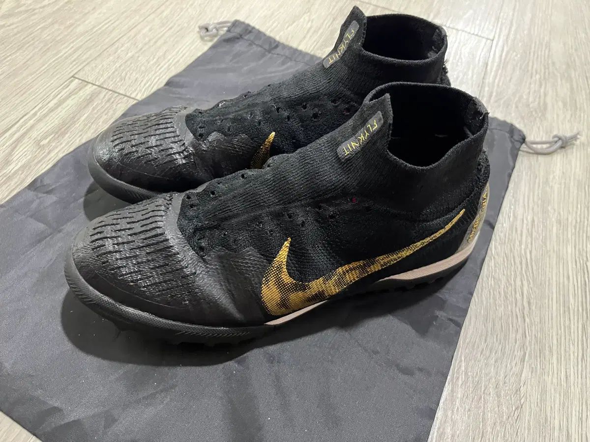 最高級 NIKE スーパーフライ6 エリート TF 260 サッカーシューズ