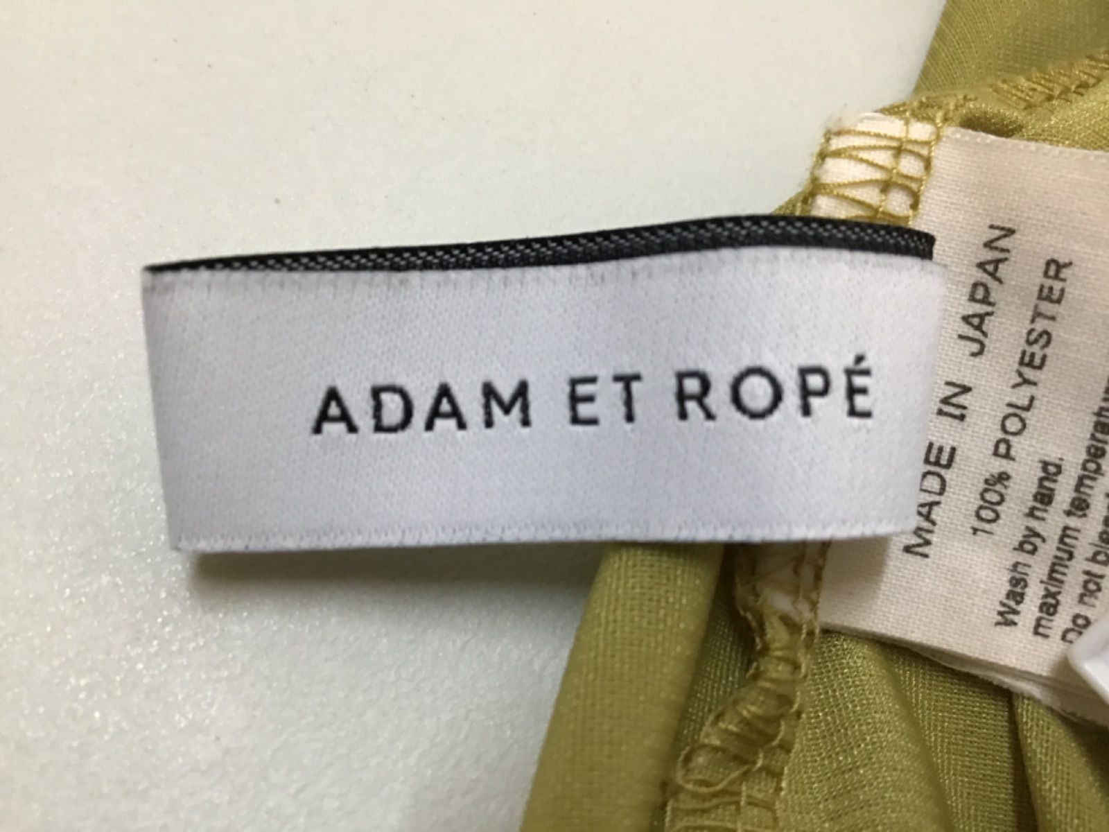 https://assets.mercari-shops-static.com/-/large/plain/2JUtJ5Pu5dr4vS8KQjPRAp.jpg@jpg