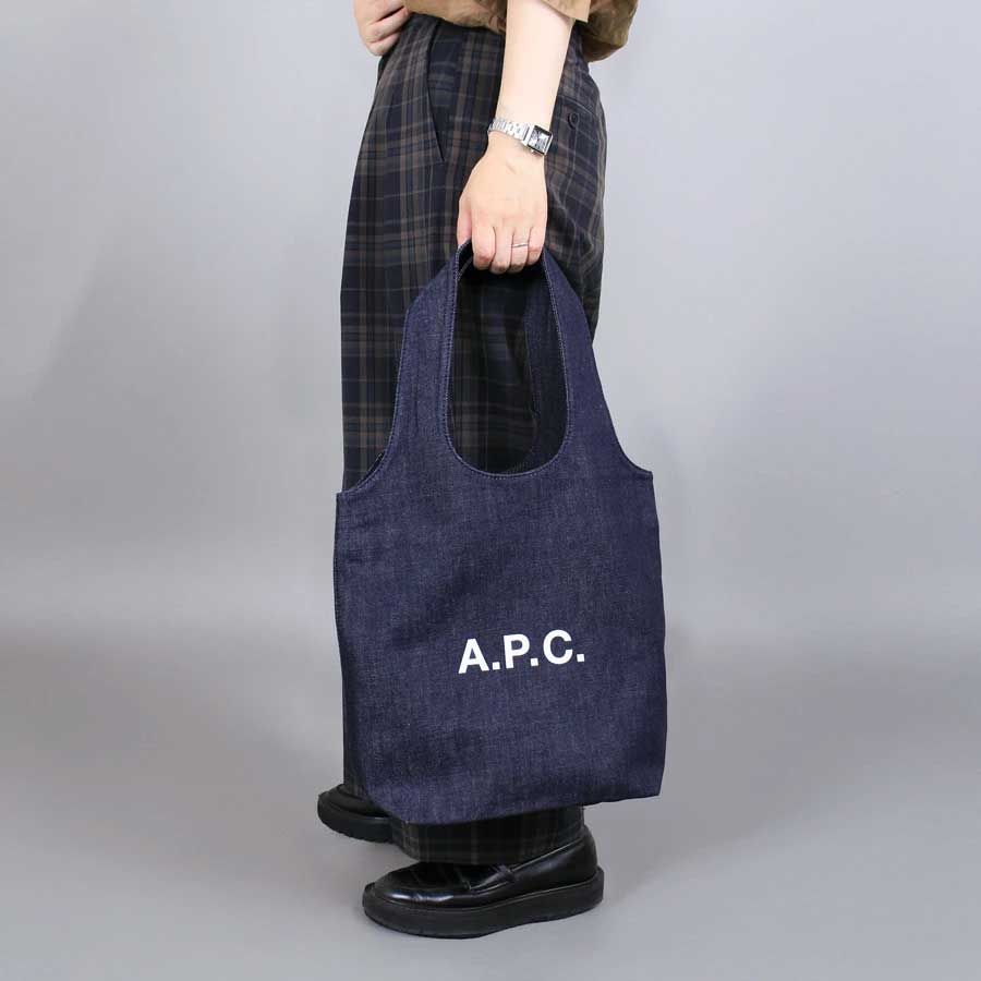 【新品商品】アーペーセー A.P.C. （COHIZ M61861） ユニセックス デニムトートバッグ TOTE NINON SMALL ニノン ninon S スモール