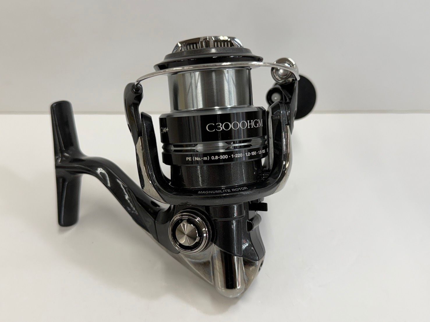 シマノ 12エクスセンスCI4+ C3000HGM（01）シーバス　スズキ　ヒラスズキ　リバーシーバス　ベイシーバス　ボートシーバス　サーフ　ウェーディング　ビッグベイト　バチ抜け