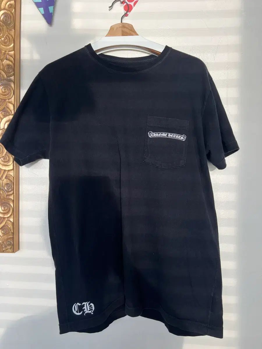 L クロムハーツ スクロールレーベル スター Tシャツ 46,198円