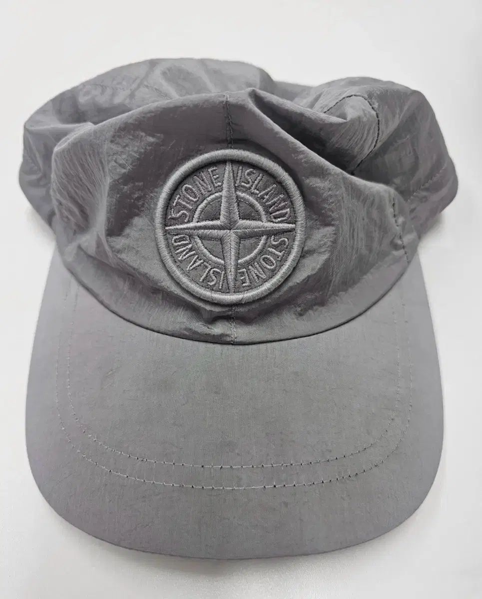 STONE ISLAND ストーンアイランド ナイロン ベースボールキャップ M サイズ 状態 傷なし 8 5/10 写真を撮った後、一度も着用していません 11,422円