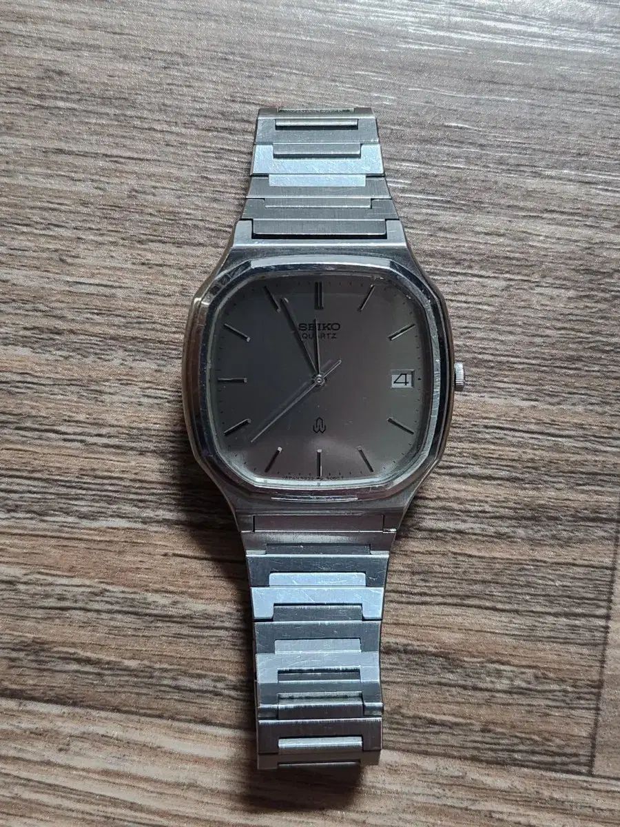 ヴィンテージ SEIKO セイコー Starship Square スタシ 5932-5030
