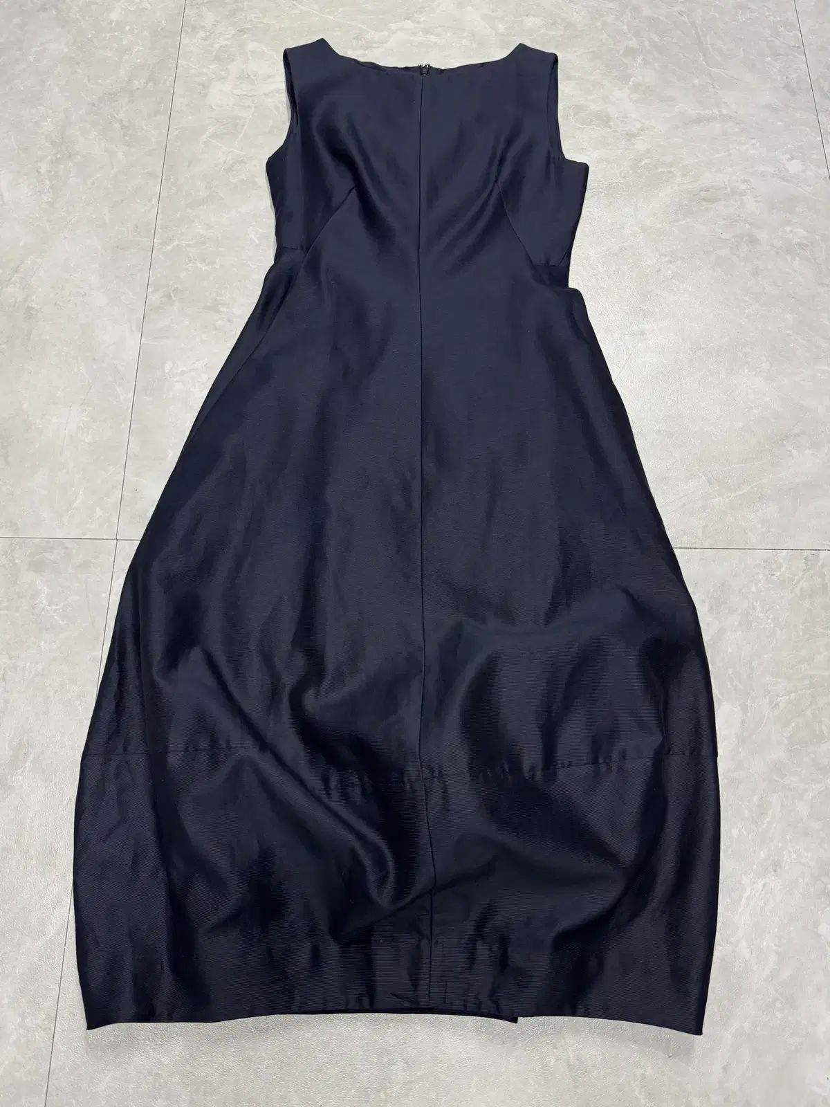34 (XS) COS コス コットン シルク コクンドレス 11,233円