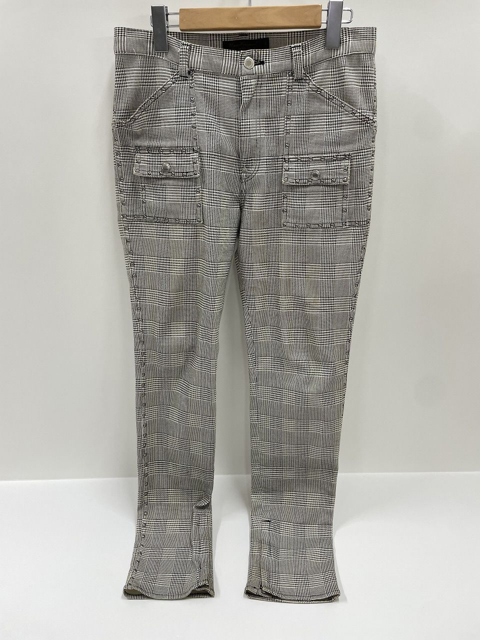 UNDERCOVER　04SS スタッズ　ブッシュパンツ　Languid期　ヴィンテージ【M125-20260804-01KS】 11,248円