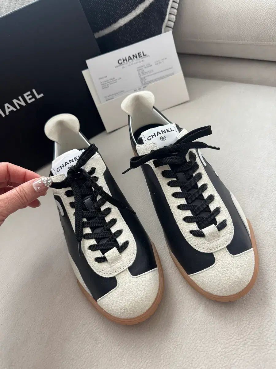 CHANEL シャネル スニーカー CCロゴ ブラック