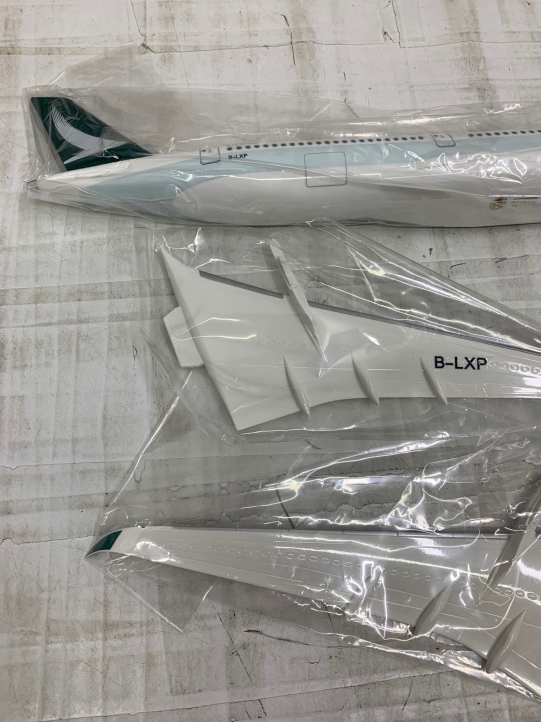 送料無料h15163 Aviation400 キャセイパシフィック航空 A350-1000 航空機 模型 プラモデル おもちゃ 未使用