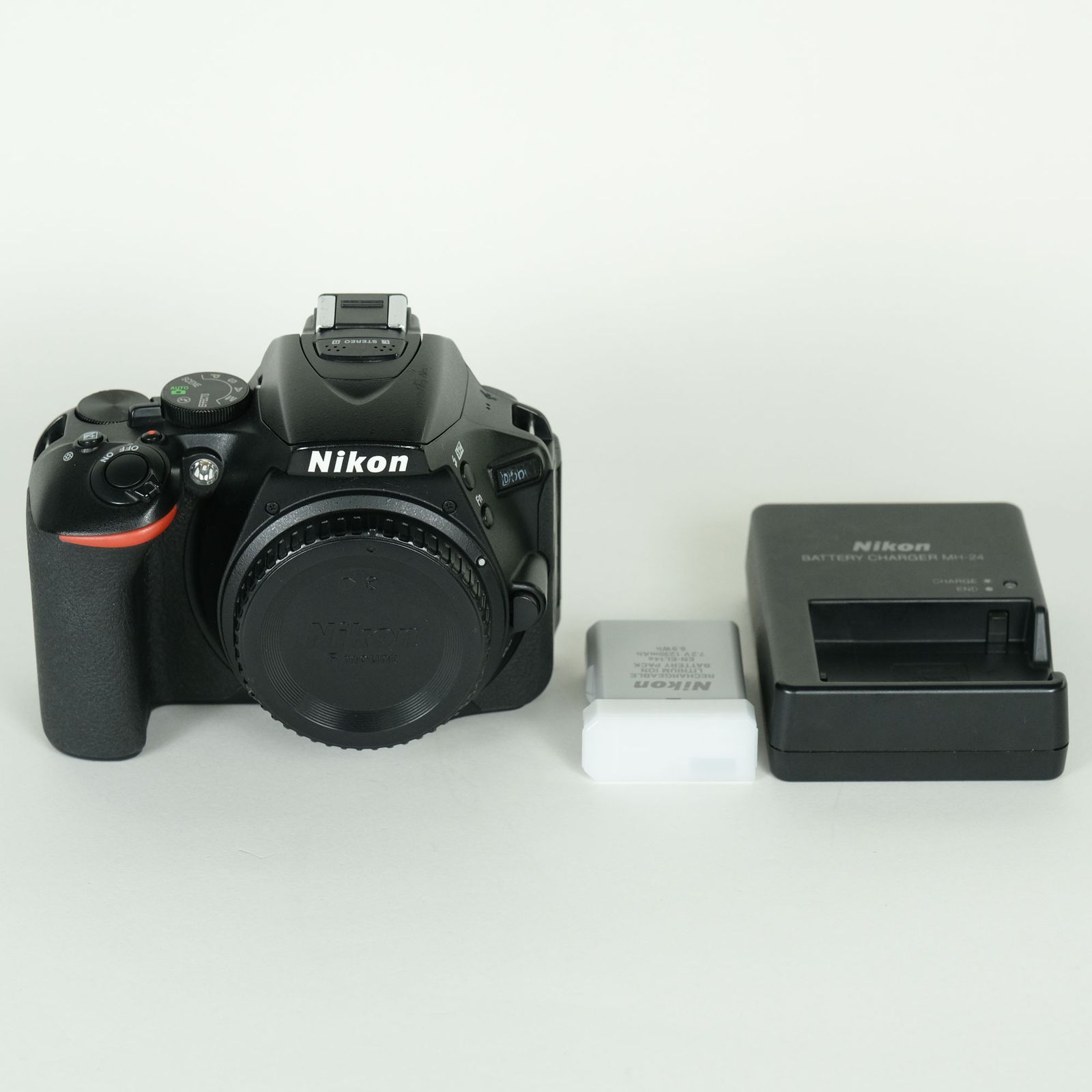 [並品 | シャッター数23,540回] Nikon D5600 [ボディ] | Nikon Fマウント