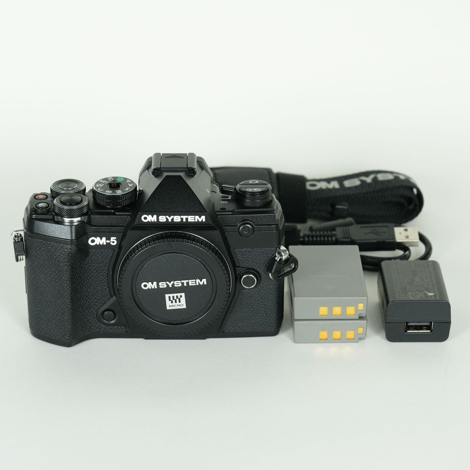 [良品 | シャッター数24,920回｜バッテリー2個付] OM SYSTEM OM-5 [ボディ ブラック] | マイクロフォーサーズマウント