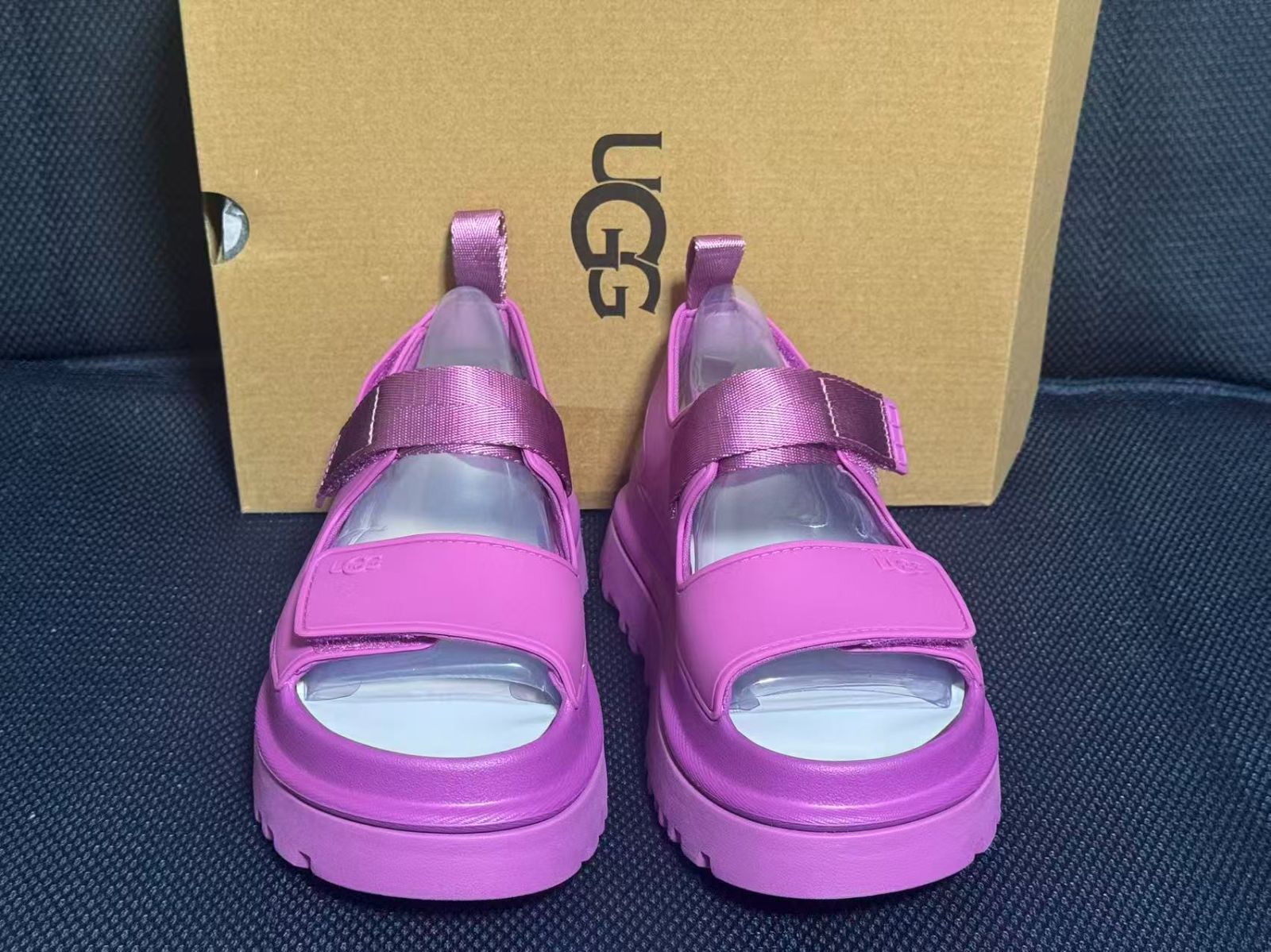 アウトレット　UGG(アグ) レディース Goldenglowサンダル　24CM　未使用品/送料無料/激安