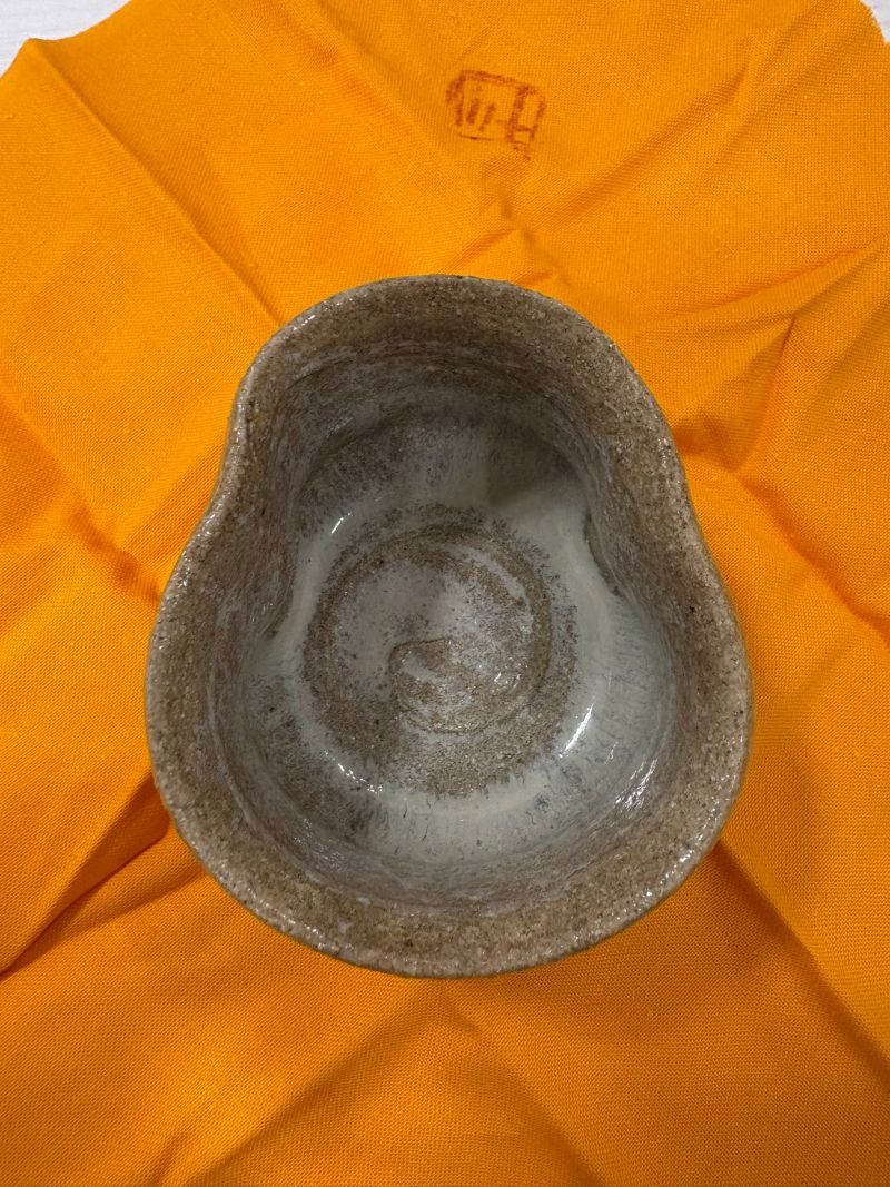 【管理番号-P】西岡小十 斑唐津ぐい呑 酒器 共箱 布 栞付 陶芸 焼き物 現状品