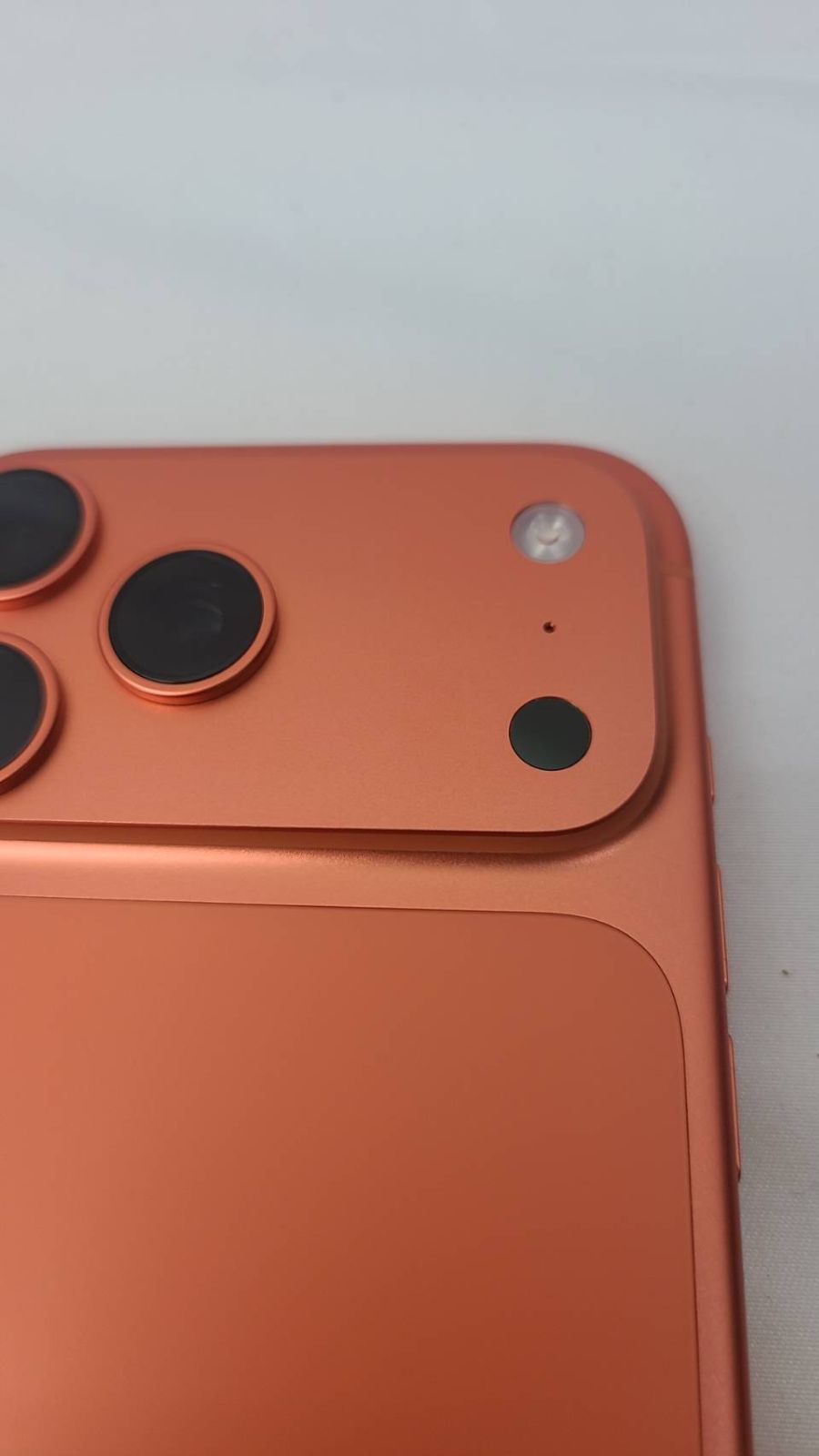 iPhone 17 Pro Max 256GB コズミックオレンジ 美品- メルカリ