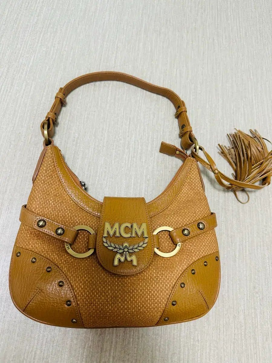 MCMバッグ 10,451円
