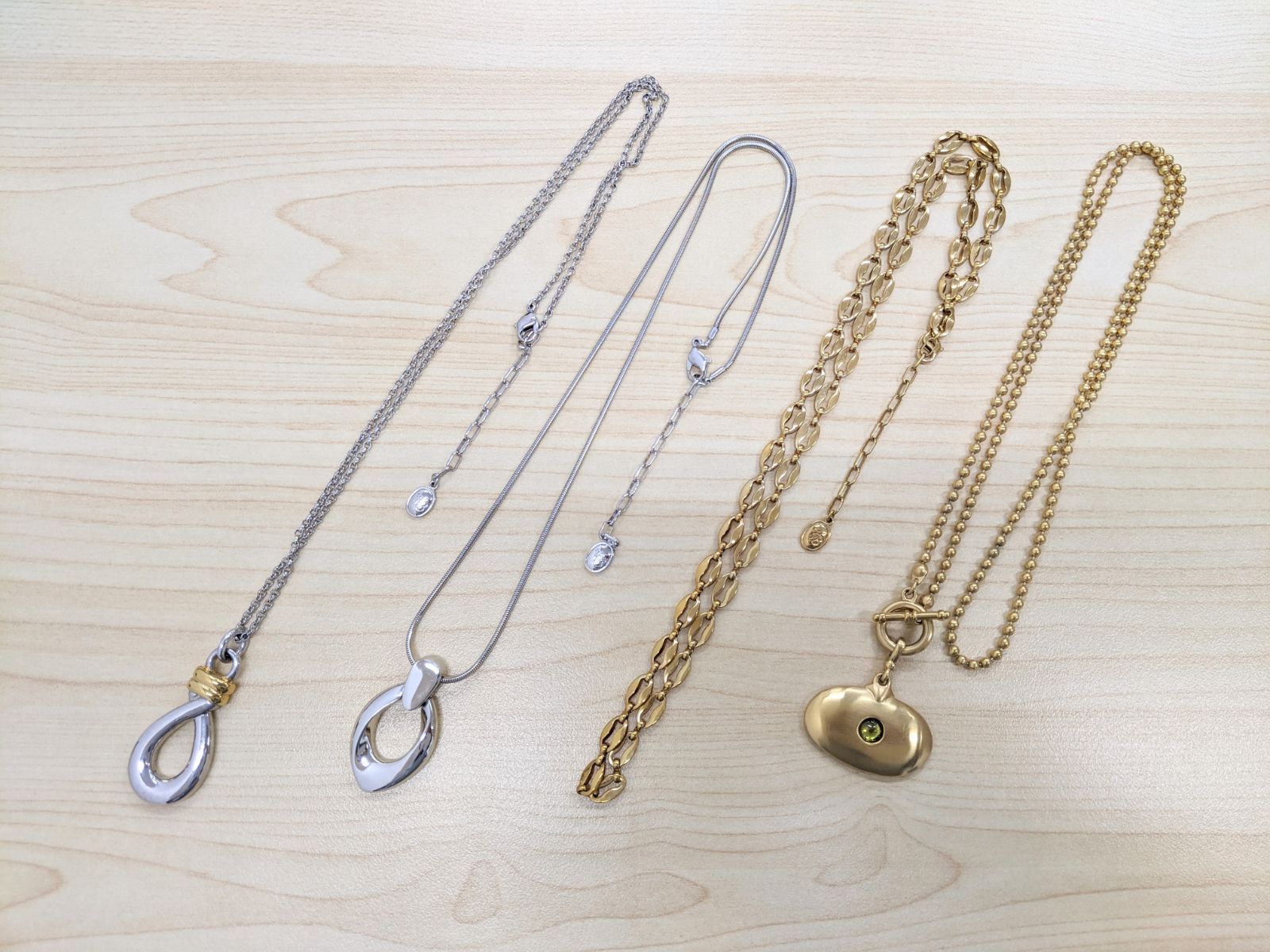 I【中古・長期保管品】VENDOME BOUTIQUE ヴァンドームブティック ネックレス まとめて I-0 11,100円