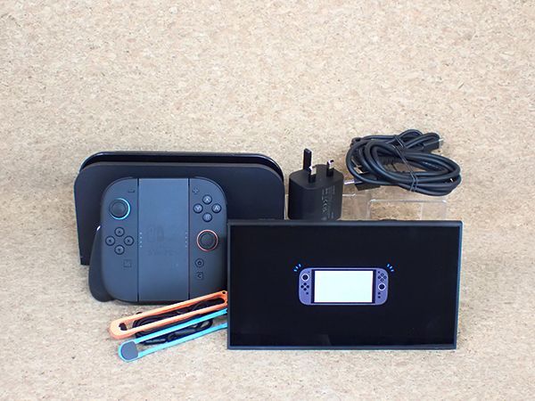 【中古】Nintendo Switch 2 多言語対応版 北米 任天堂 本体(RFA953-1)