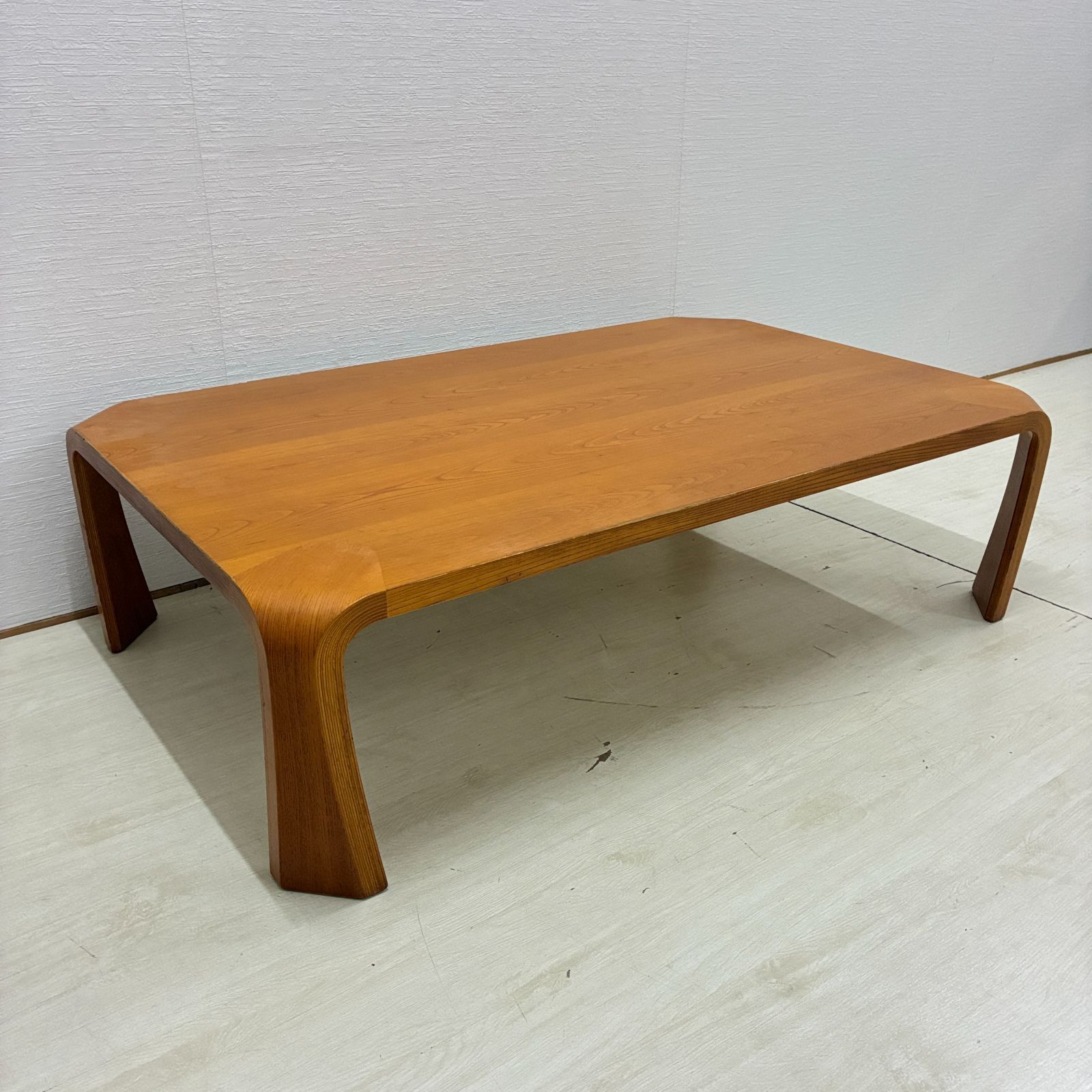 天童木工　乾三郎　センターテーブル　ローテーブル 家具、インテリア 天童木工 ローテーブル 座卓 乾三郎 リビング