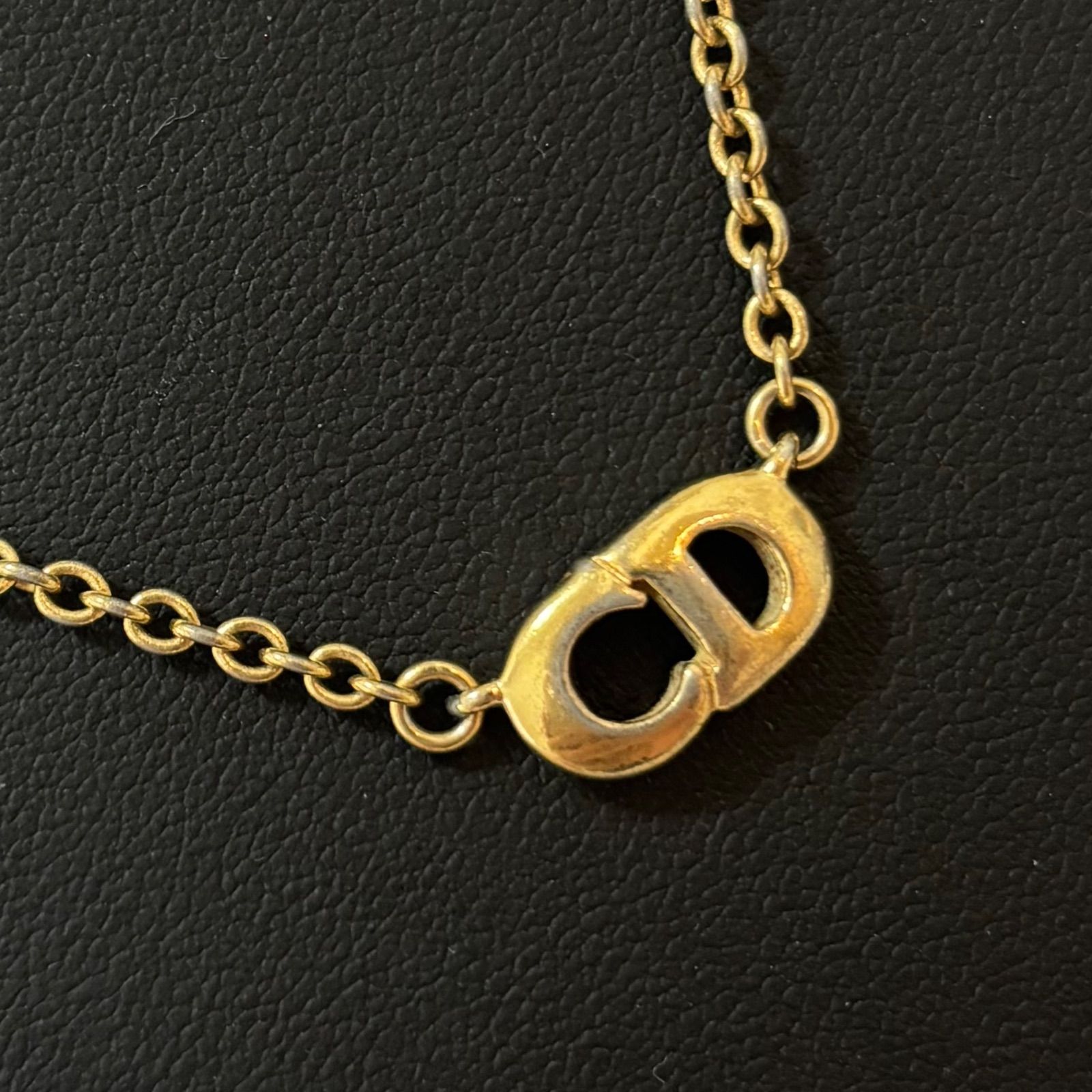 【希少】Dior ディオール Christian Dior クリスチャンディオール ネックレス ペンダント ジュエリー アクセサリー CDロゴ 刻印 レディース ゴールドカラー ヴィンテージ ビンテージ オールド レトロ 高級感 正規品 01EC-0002